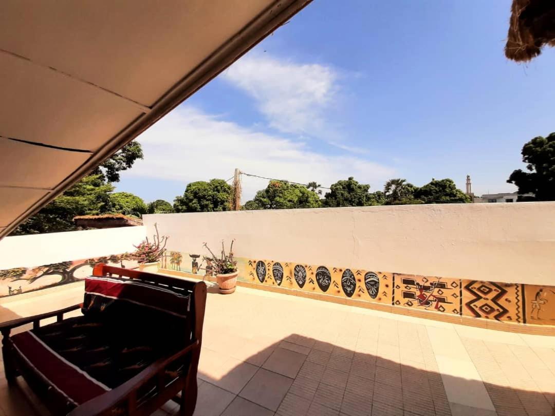 Casa Hotel Sinkiling Gambia Serrekunda Exteriör bild