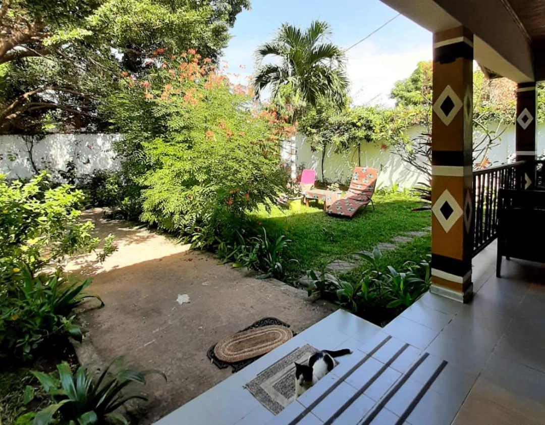 Casa Hotel Sinkiling Gambia Serrekunda Exteriör bild